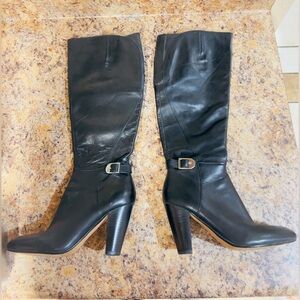 Beautiful black boots, size 7.